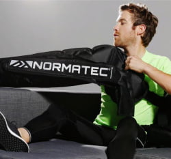 Система NORMATEC RECOVERY PULSE 2.0 для рук и плечей Система NORMATEC RECOVERY PULSE 2.0 для рук и плечей